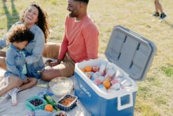 IGLOO Latitude 52QT Cool Box Red -Camping Equipment Store k85b904e280ae3571b3408d140a5c3a91