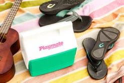 IGLOO Retro Playmate Mini Cooler -Camping Equipment Store ka49bd56894be72aab5790dba052aa75f